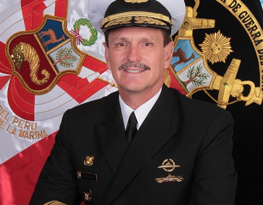 El vicealmirante James Thornberry. Foto: Marina de Guerra del Perú