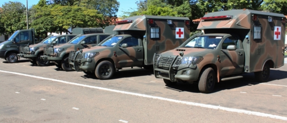 Ambulancias Hilux del Ejército de Brasil. Foto:18º Batalhão Logístico