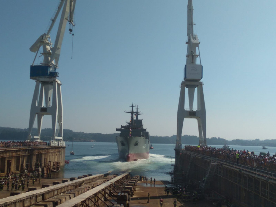 Botadura en Ferrol del segundo AOR para Australia. Foto: Navantia