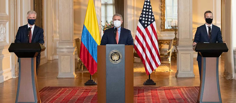 El presidente Iván Duque acompañado de los visitantes estadounidenses. Foto: Presidencia Colombia