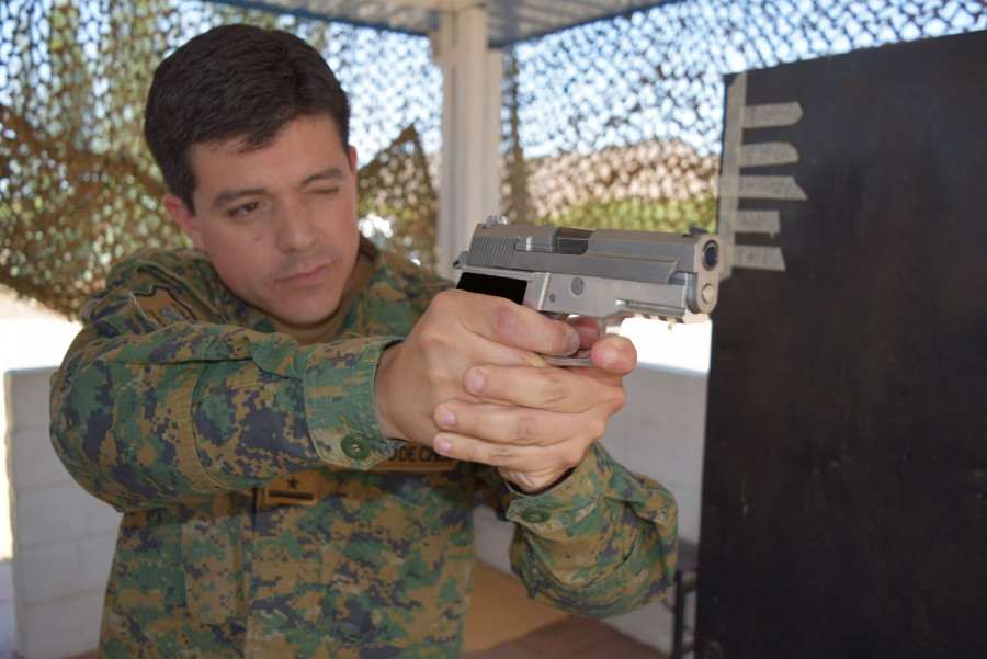 La empresa espera obtener el diseño final de la pistola en septiembre. Foto: Famae