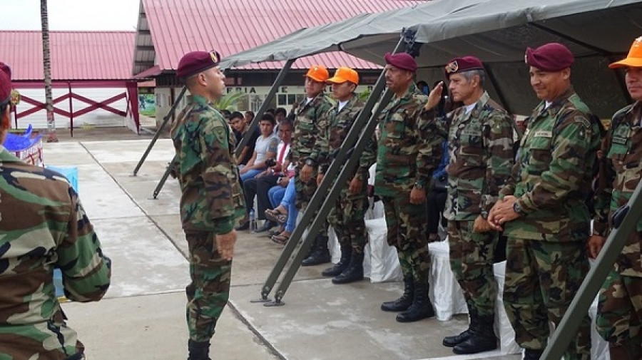 Uniforme camuflado de División de Maniobra contra el Tráfico Ilícito de Drogas.
