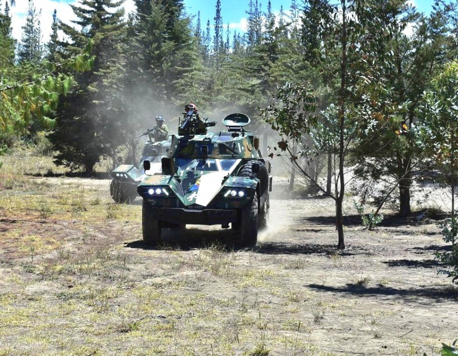 Panhard AML-90 del Ejército de Ecuador . Fotos: Ejército Ecuatoriano