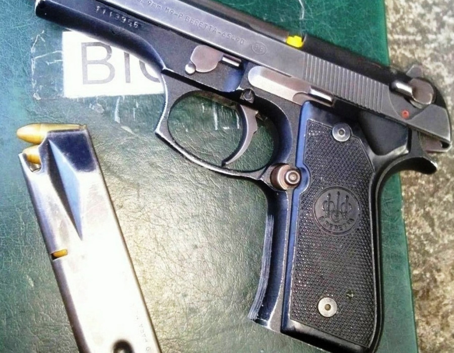 Beretta 92 del Ejército de Colombia. Fotos: Erich Saumeth  Infodefensa.com