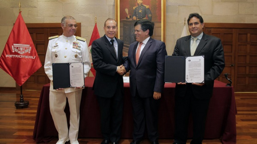 Evento de firma del acta de intención par ala construcción de la nueva sede de la Capitanía de Puerto de Talara. Foto: MinDef Perú