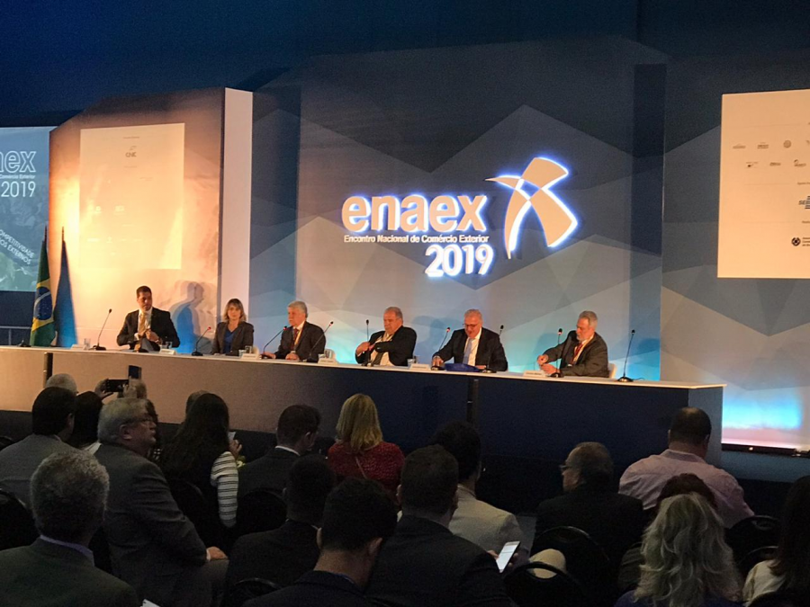 Brasil tiene la intención de aumentar sus exportaciones de Defensa en más de cinco veces para 2022.