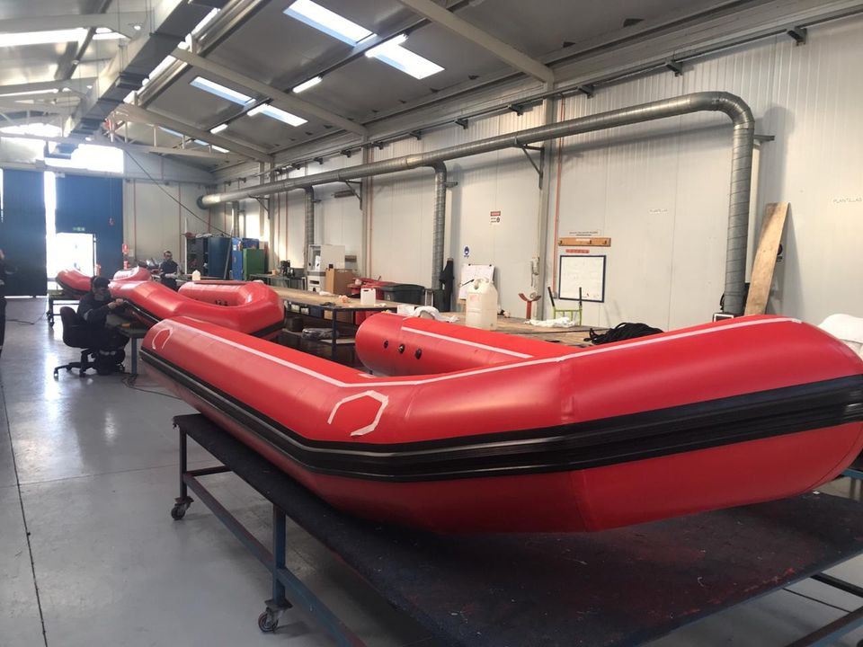 Botes MI470 Danubio en fabricación en los talleres de Asmar Valparaíso. Foto: Ferexpo