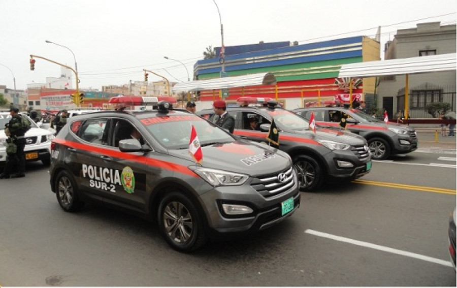 Patrulleros inteligentes Hyundai Santa Fe de la Policía Nacional del Perú. Foto: Peter Watson