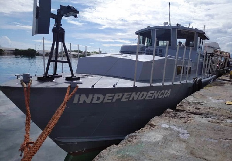 La Independencia amarrada al muelle de Ucocar. Foto: Armada de Venezuela