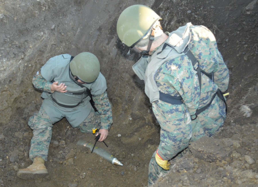 El programa capacita en la destrucción de diferentes tipos de artefactos explosivos. Foto: CNAD