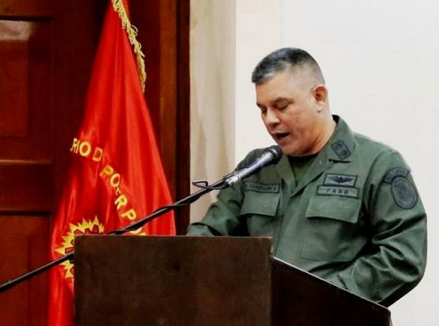 El general González Salazar en el acto de su toma de juramento. Foto: Prensa FANB.