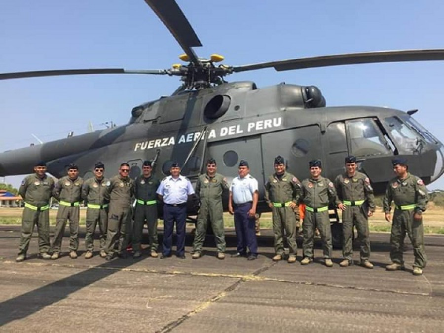 Uno de los dos Mi-17 enviados a Bolivia por la Fuerza Aérea del Perú para combatir incendios. Foto: Fuerza Aérea del Perú