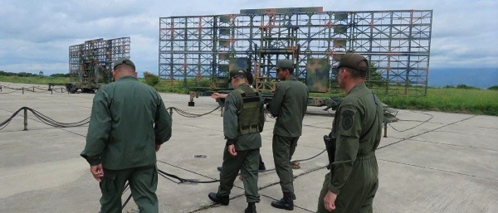 Exhibición de los nuevos radares en la base aérea El Libertador. Foto: Comando de Defensa Aeroespacial Integral.