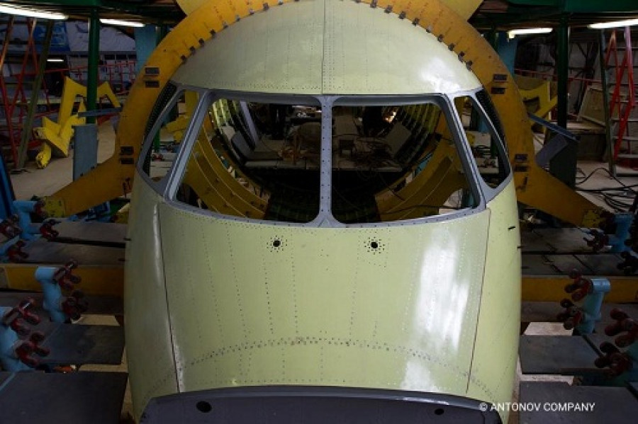 Sección del fuselaje del AN-178 que Antonov construye para Perú avance a mayo de 2020. Foto: Antonov