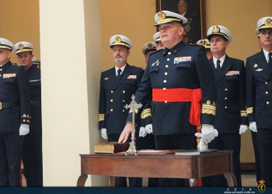 El general de división Antonio Planells Palau durante uno de sus nombramientos. Foto: Armada española