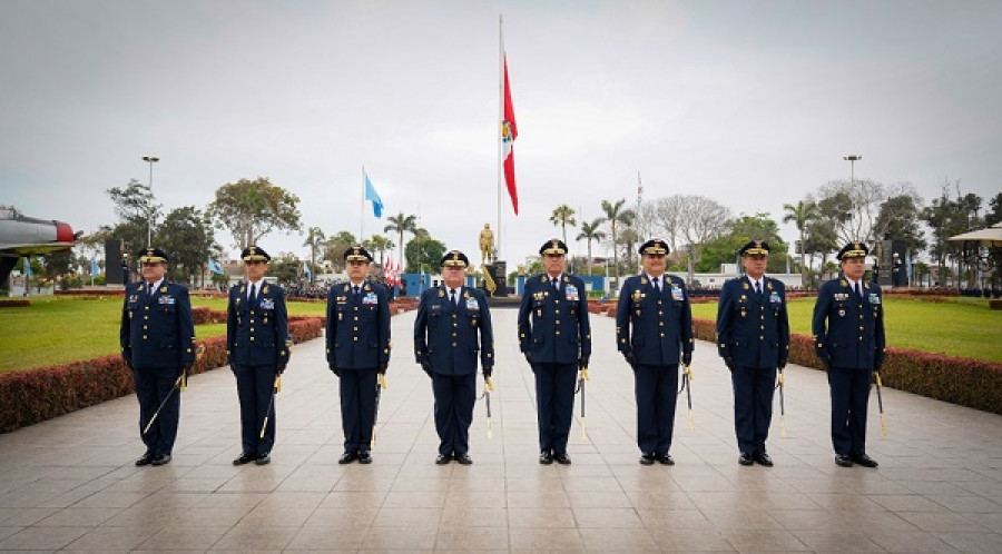Nuevo alto mando de la Fuerza Aérea del Perú. Foto: Fuerza Aérea del Perú.