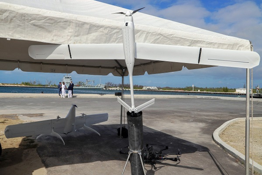 Dos de los modelos de drones adquiridos por Las Bahamas. Foto: The Royal Bahamas Defence Forces