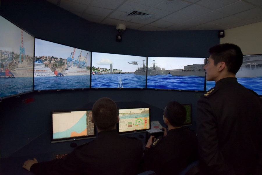 Simulador de navegación Wärtsillä NTPro 5000. Foto: Armada de Chile