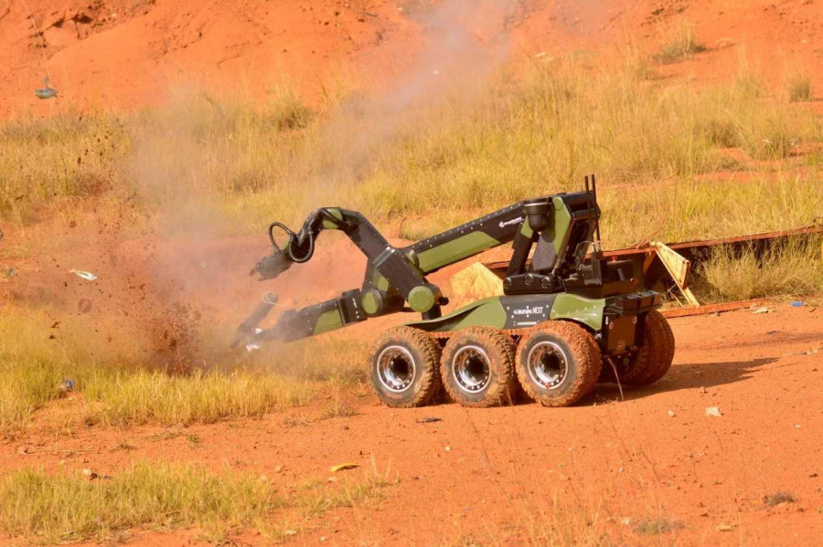 Robot desactivador de explosivos Aunav EOD. Foto: Everis ADS