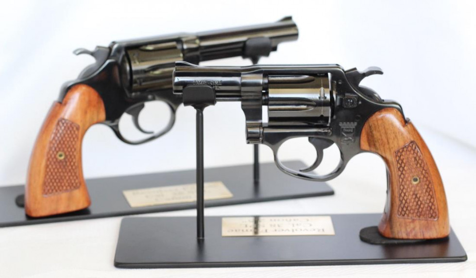 El arma cuenta con una variante de cañón corto y largo. Foto: Famae