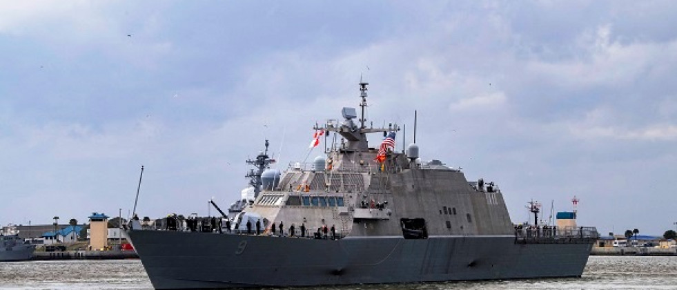 El USS Little Rock LCS 9 zarpando de la estación naval de Mayport rumbo al Caribe. Foto: U.S. Navy.