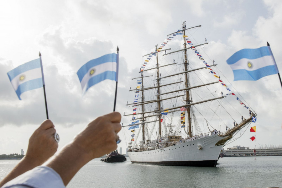 La fragata ARA Libertad llegando al puerto de Mar del Plata Foto: Armada Argentina.