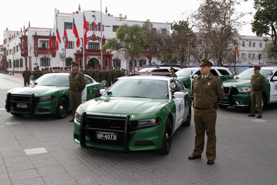 La institución iniciará el arriendo de 995 vehículos policiales en 2020. Foto: Carabineros de Chile