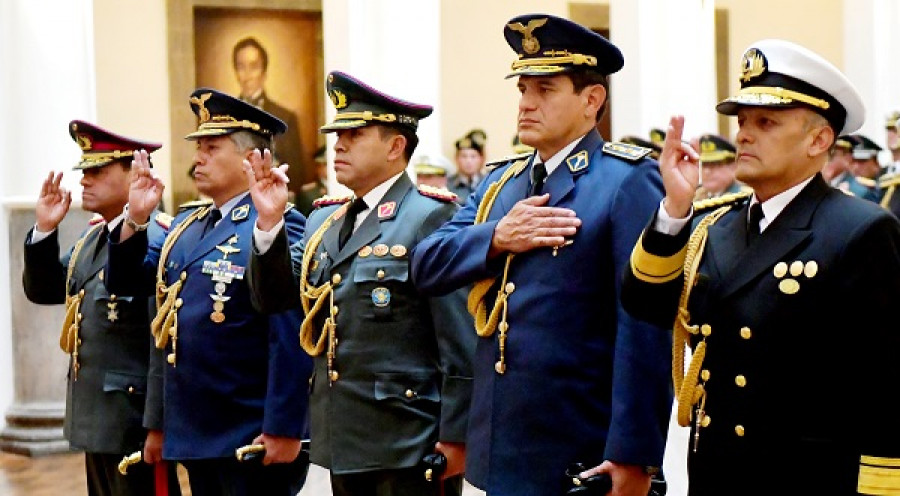 Juramentación del Alto Mando de las Fuerzas Armadas de Bolivia. Foto: Agencia Boliviana de Información.