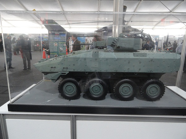 Modelo a escala del Terrex 1 en exhibición en Sitdef 2019. Foto: Peter Watson