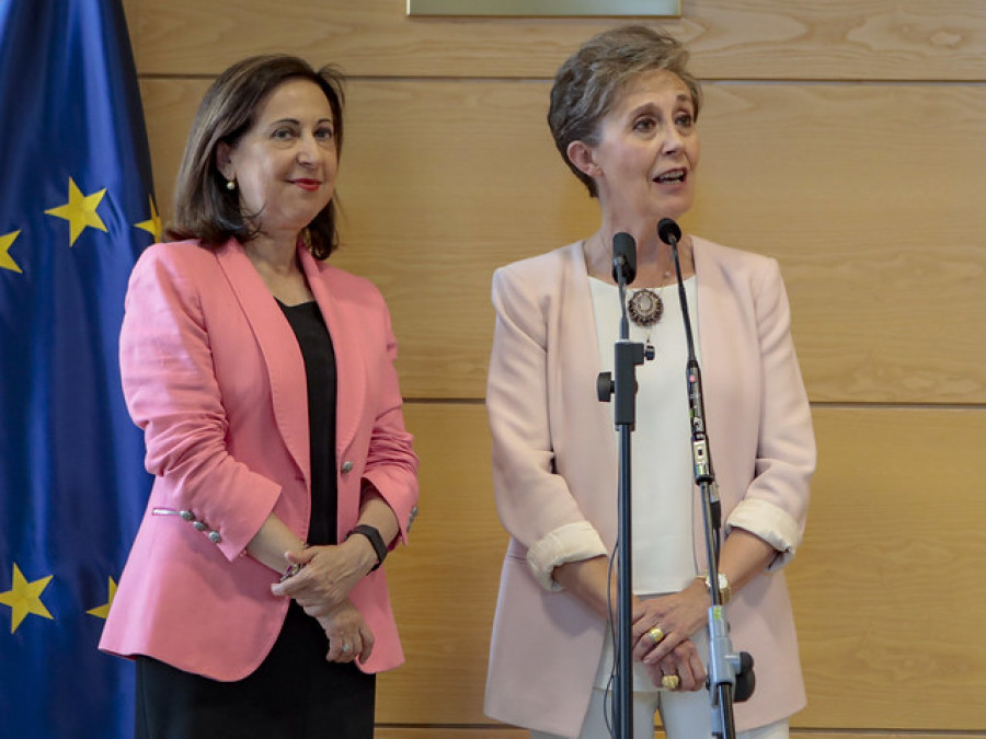 Directora del CNI, Paz Esteban, junto a la ministra de Defensa, Margarita Robles. Foto: Ministerio de Defensa