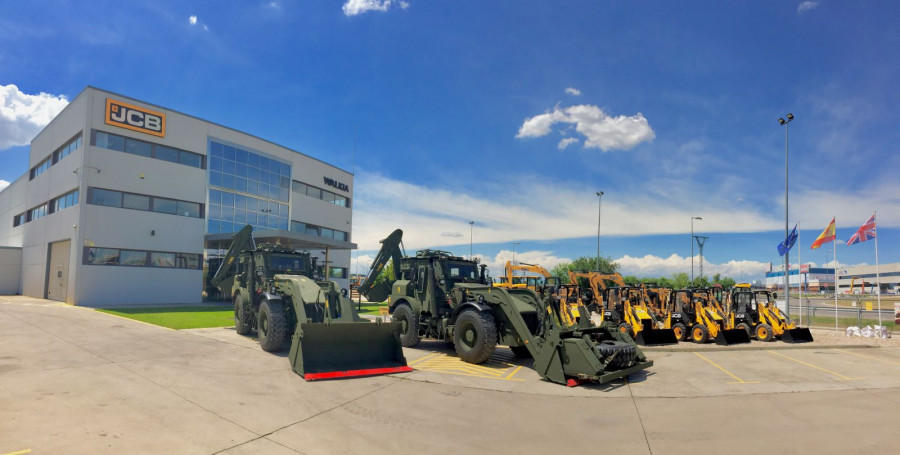 Retroexcavadoras blindadas JCB HMEE. Foto: Walkia