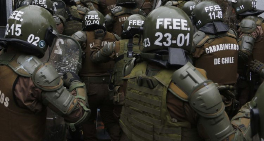 El ministro de Defensa, Alberto Espina, respaldó el trabajo de Carabineros. Foto: Canal 9