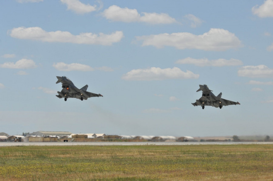 Varios Eurofighter despegando en la base de Morón Sevilla. Foto: Ejército del Aire