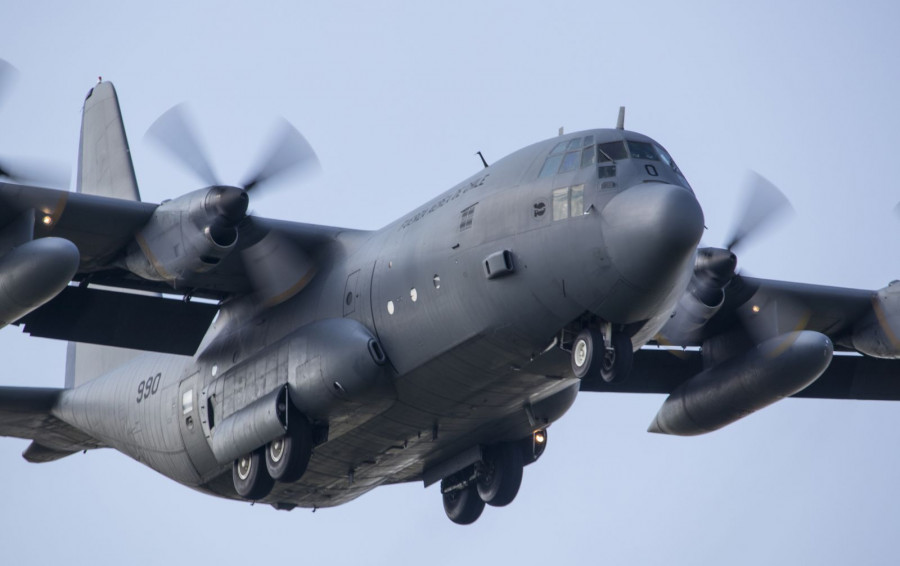 La FACh continúa con la Operación Paso Drake para encontrar más restos del KC-130R. Foto: Ricardo Zapata