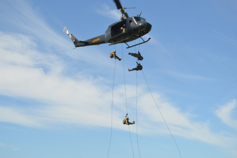 Entrenamiento del Ejército argentino en asalto aéreo. Foto: Ejército argentino