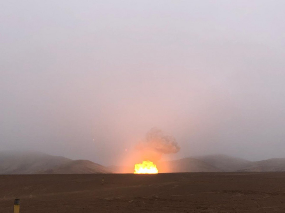 Detonación de las municiones y artificios pirotécnicos en Pampa Chaca. Foto: DGMN