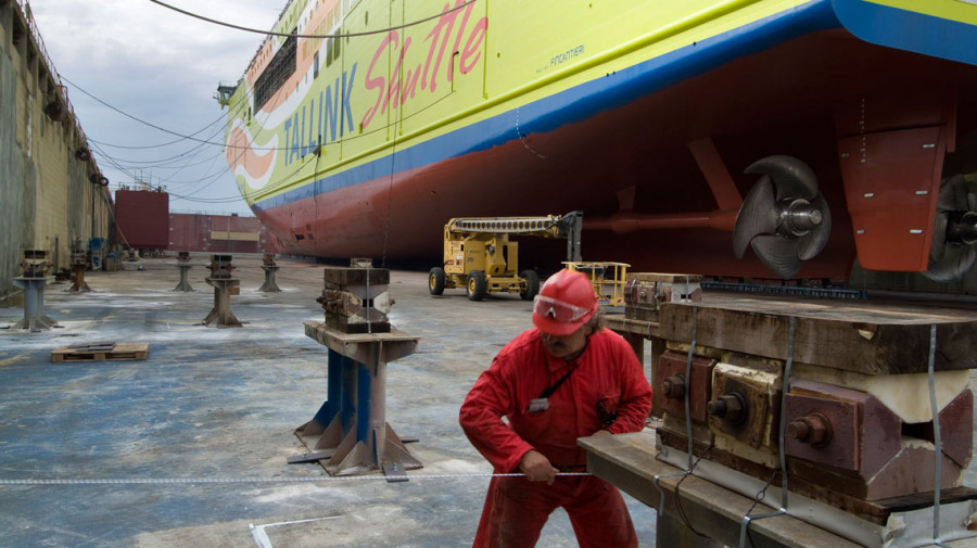 Un trabajador en un astillero de Fincantieri. Foto: Fincantieri