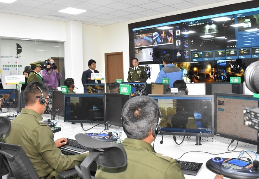 Inauguración del Centro de Comando y Control del sistema Bol_110. Foto: Agencia Boliviana de Información.