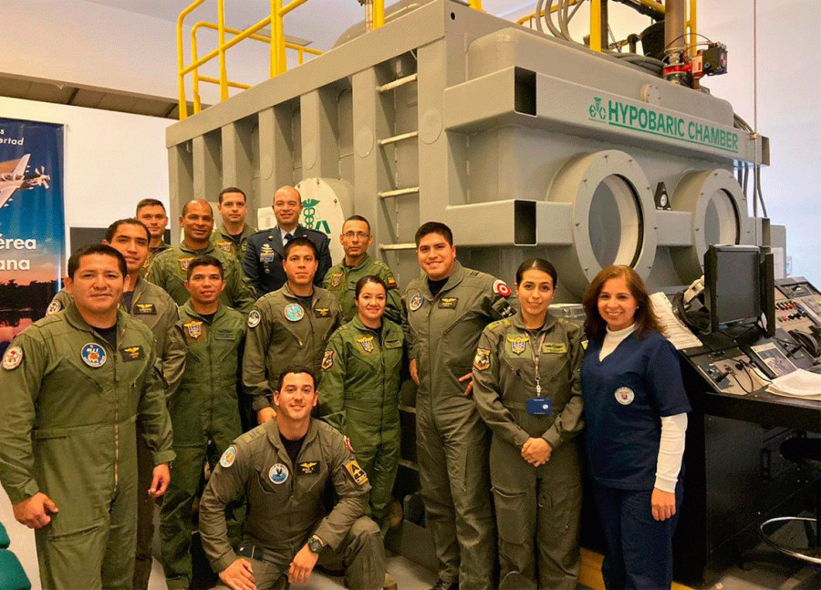 Pilotos Peruanos. Fotos FAC