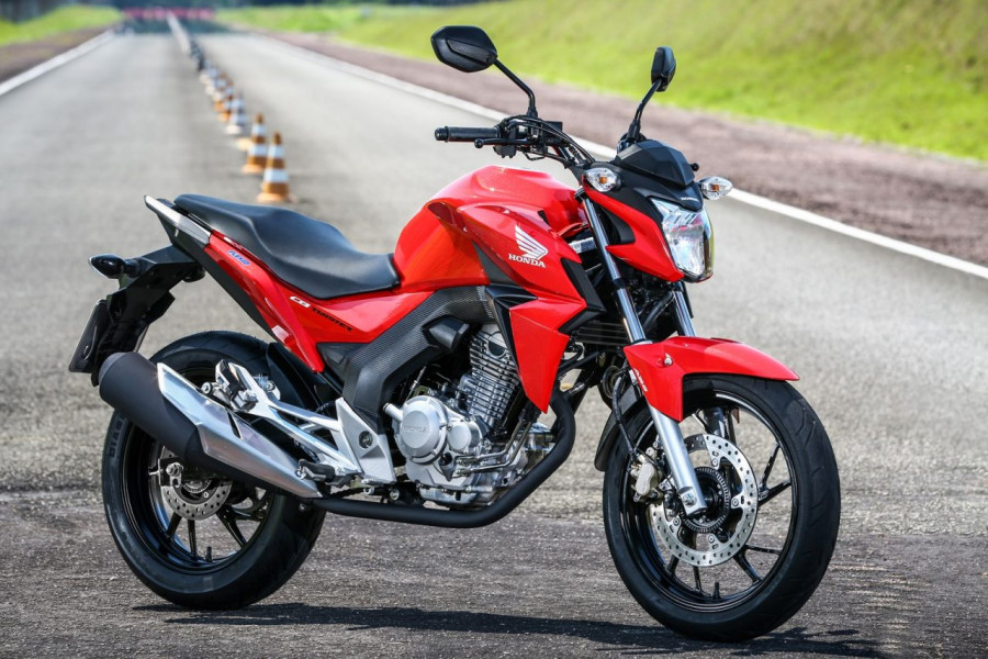 Motocicleta CB250 Twister. Foto referencial: Honda