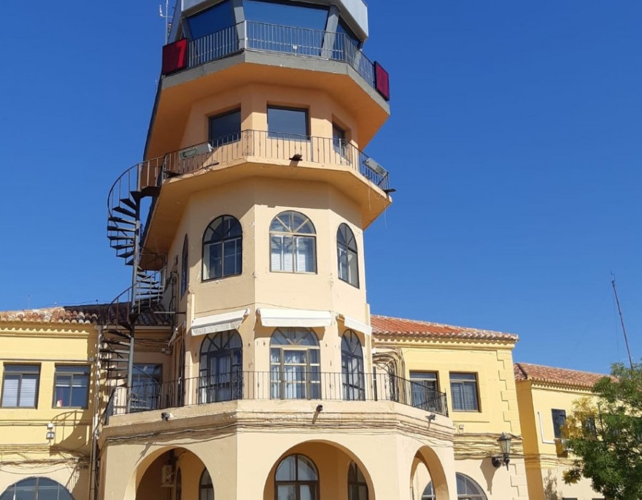 Torre de control de la base aérea de Albacete. Foto: Siadde