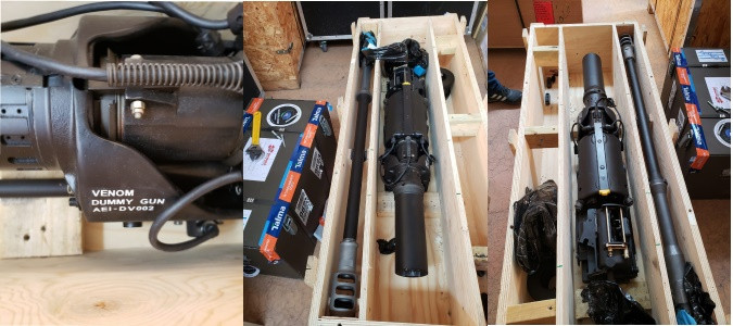El cañón Venom de 30 mm en proceso de desembalaje para Sitdef 2019. Foto: Diseños Casanave Corporation