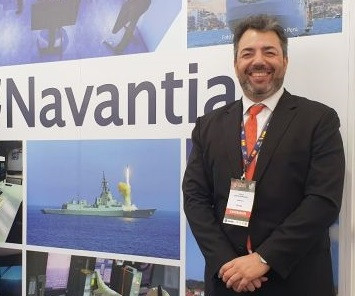 J. García-Monedero en el estand de Navantia en Lima. Foto: E. Saumeth.