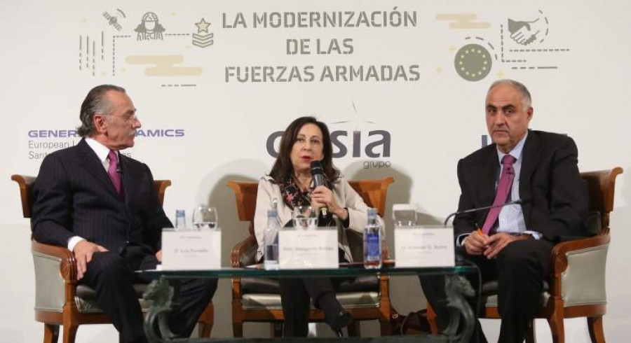 Robles en un acto con la industria de Defensa en Madrid. Foto: El Economista