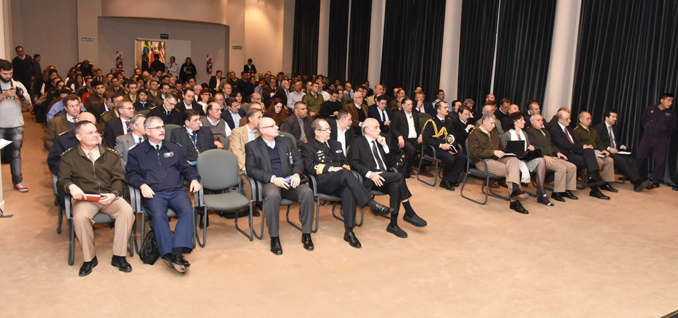 El seminario llenó la sala de la Escuela Superior de Guerra Coonjunta. Foto: Estado Mayor Conjunto de las Fuerzas Armadas