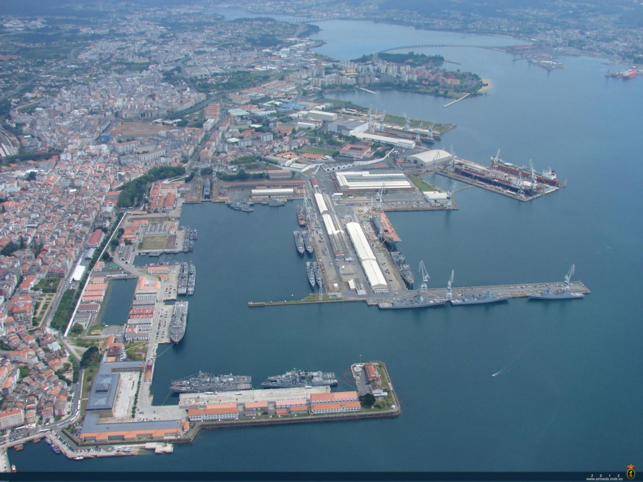 Vista aérea del Arsenal de Ferrol y el astillero de Navantia. Foto: Armada española