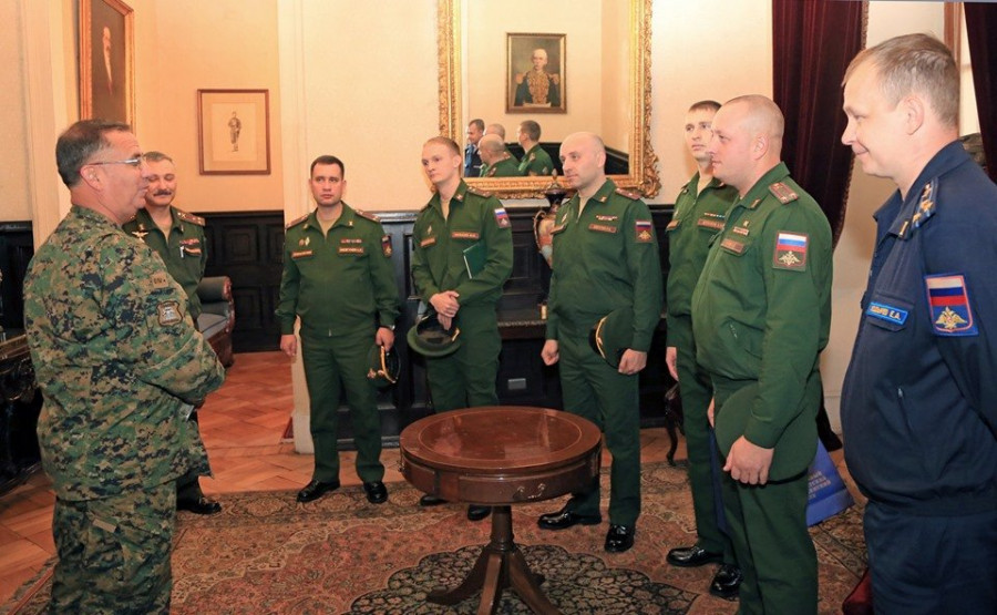Los oficiales rusos visitaron el Museo Histórico y Militar de Chile y el Regimiento Granaderos. Foto: Ejército de Chile