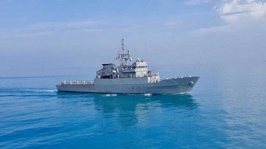Buque Serviola en aguas del golfo de Guinea. Foto: Armada española