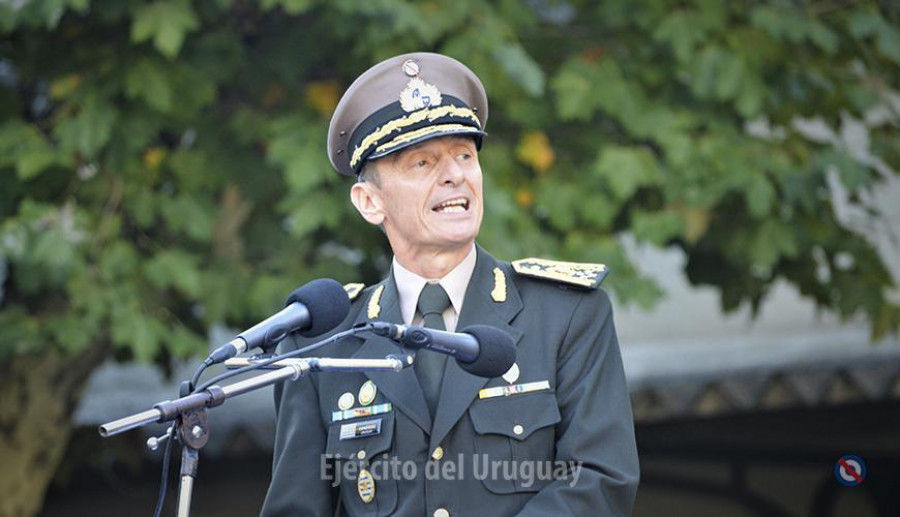El ex comandante en jefe del Ejército, general José González. Foto: Ejército Nacional del Uruguay.