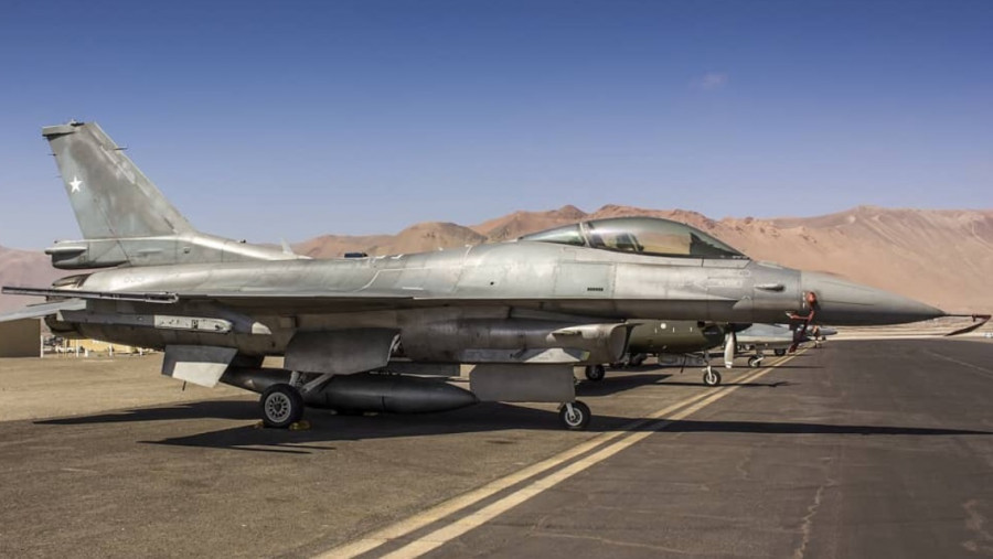 Enaer realizó el overhaul de masas del tren de aterrizaje de los F-16. Foto: Issan Valenzuela